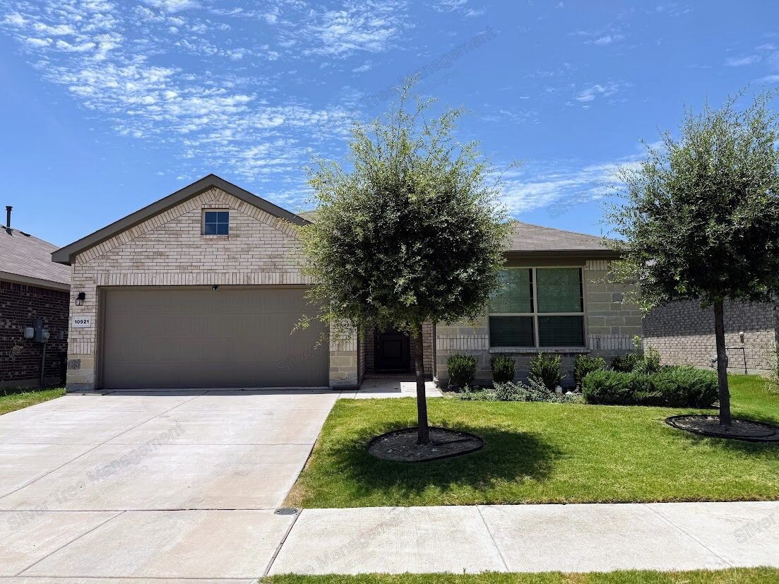 Beautiful, spacious 4-bedroom home in Northwest ISD! property image
