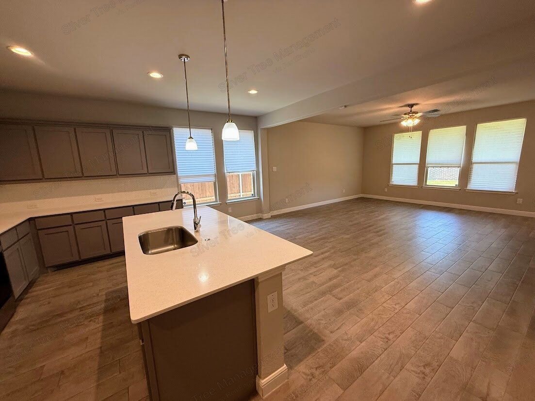 Beautiful, spacious 4-bedroom home in Northwest ISD! property image