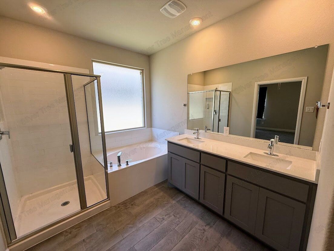 Beautiful, spacious 4-bedroom home in Northwest ISD! property image