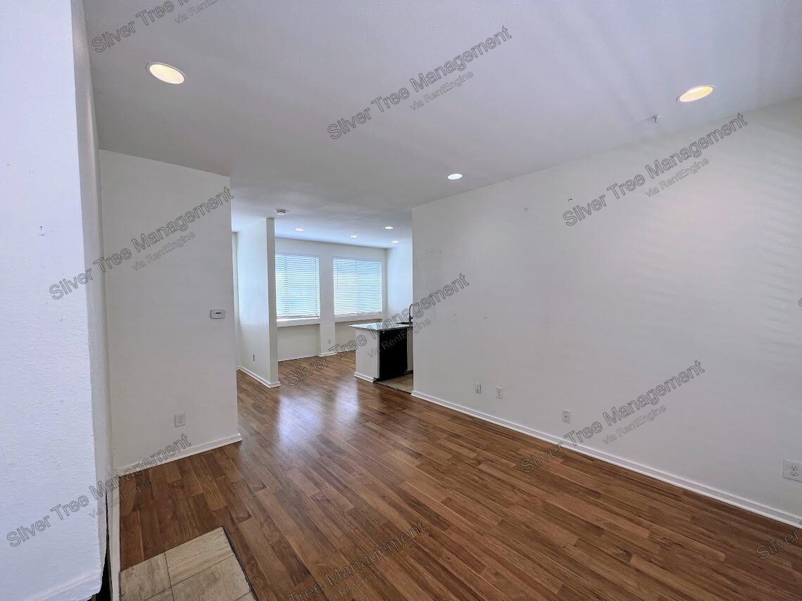Move in with less money down — ask about our no-security-deposit option! property image