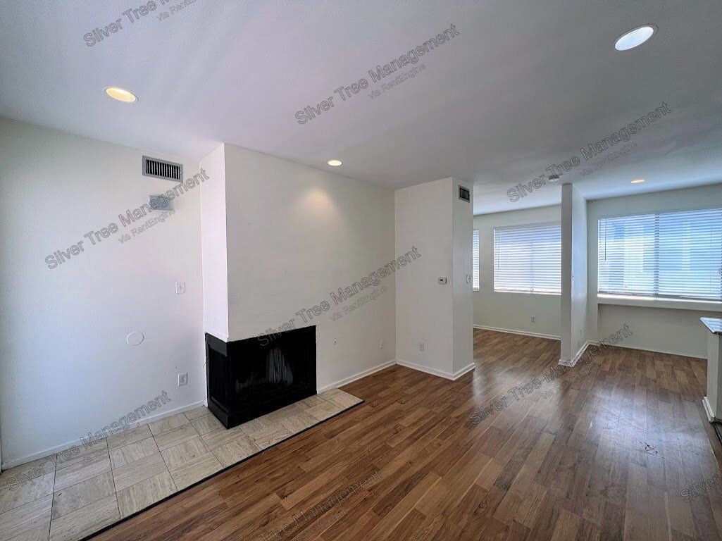Move in with less money down — ask about our no-security-deposit option! property image