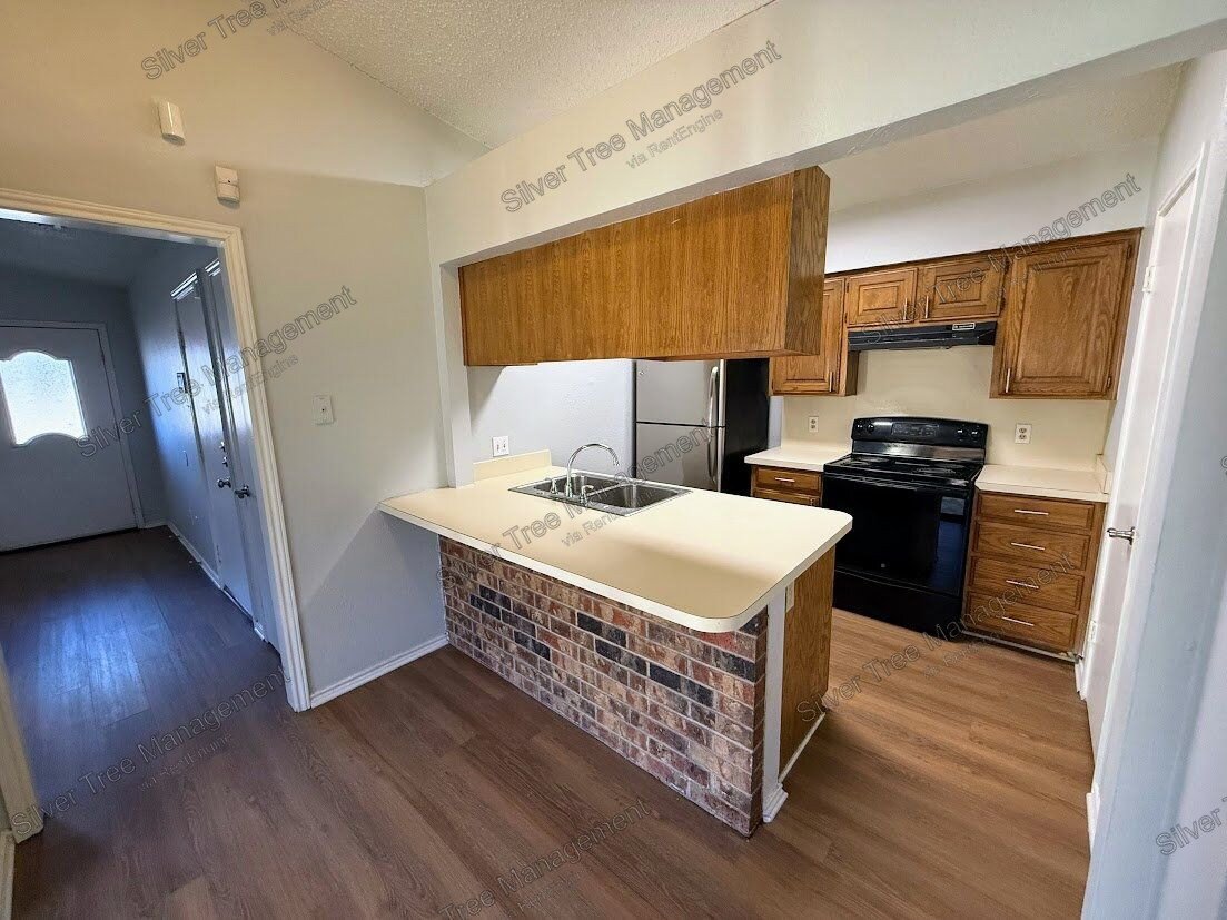 Ask about our NO security deposit - Check out this well-maintained 2-bedroom, 2-bathroom home! property image