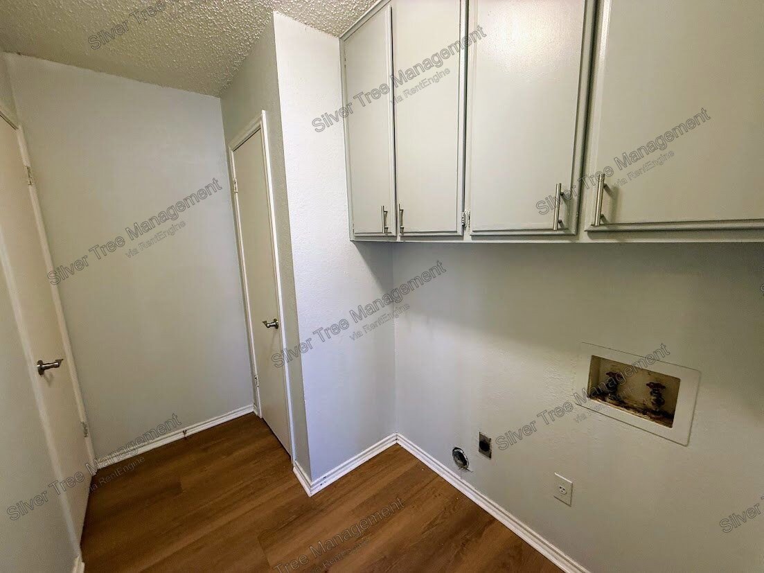 Ask about our NO security deposit - Check out this well-maintained 2-bedroom, 2-bathroom home! property image