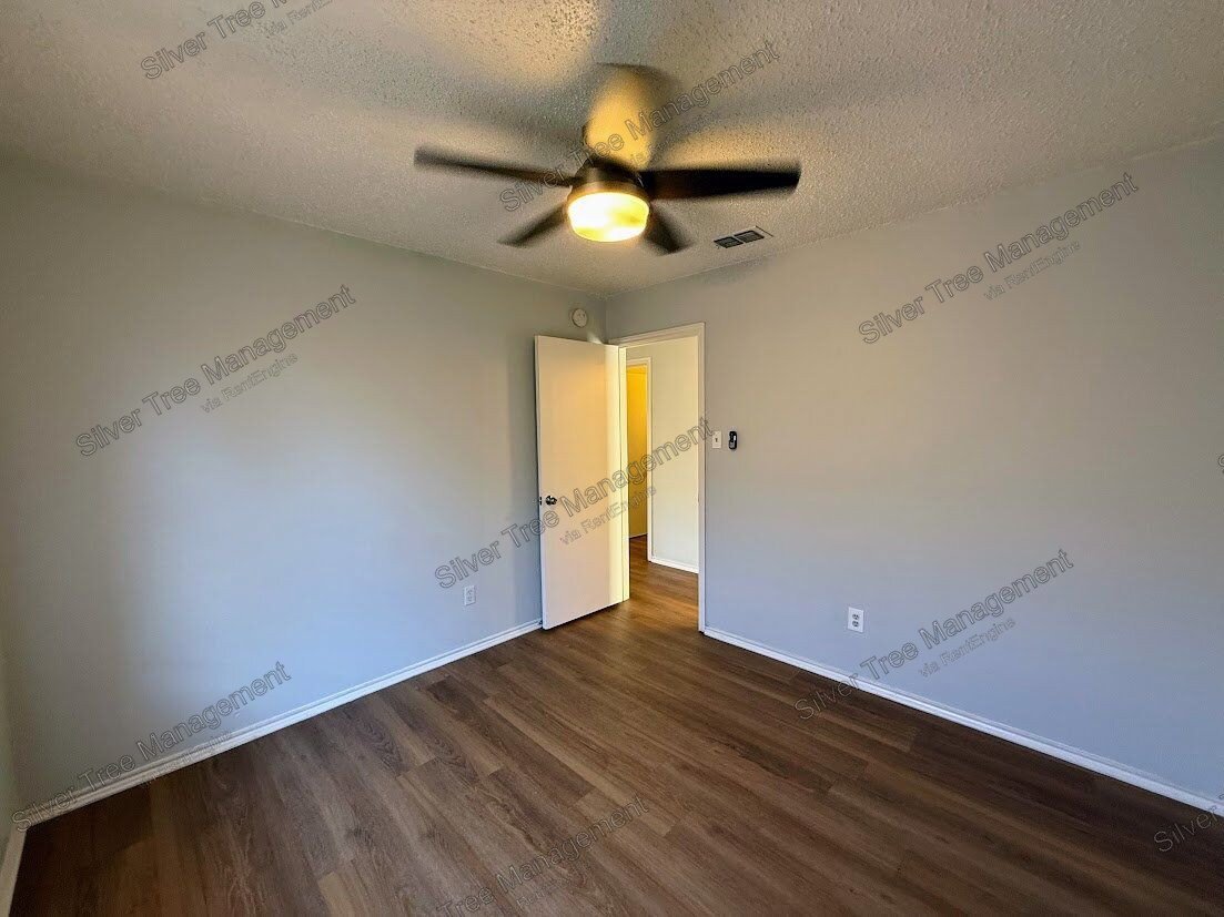 Ask about our NO security deposit - Check out this well-maintained 2-bedroom, 2-bathroom home! property image