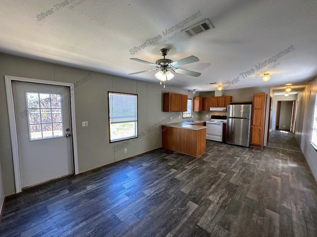 Ask about our no Security deposit!  3 Bed, 2 Bath property image