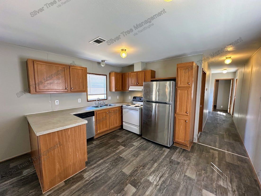 Ask about our no Security deposit!  3 Bed, 2 Bath property image