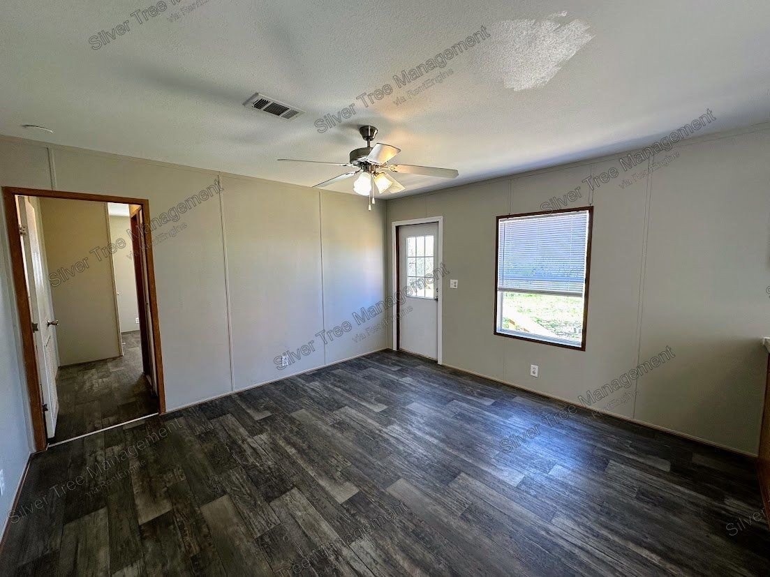 Ask about our no Security deposit!  3 Bed, 2 Bath property image