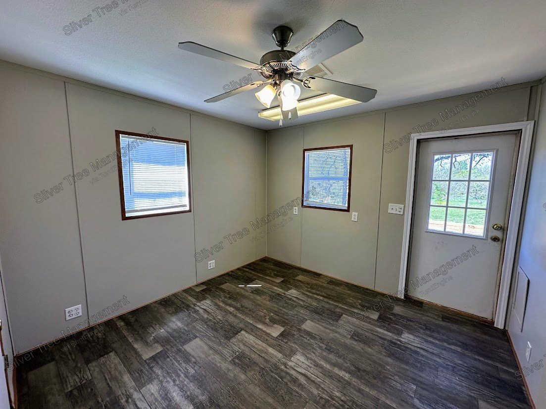 Ask about our no Security deposit!  3 Bed, 2 Bath property image