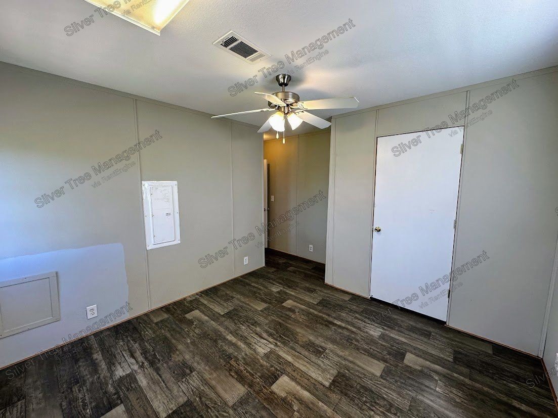 Ask about our no Security deposit!  3 Bed, 2 Bath property image