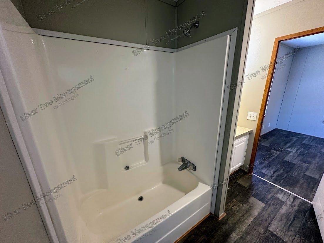 Ask about our no Security deposit!  3 Bed, 2 Bath property image