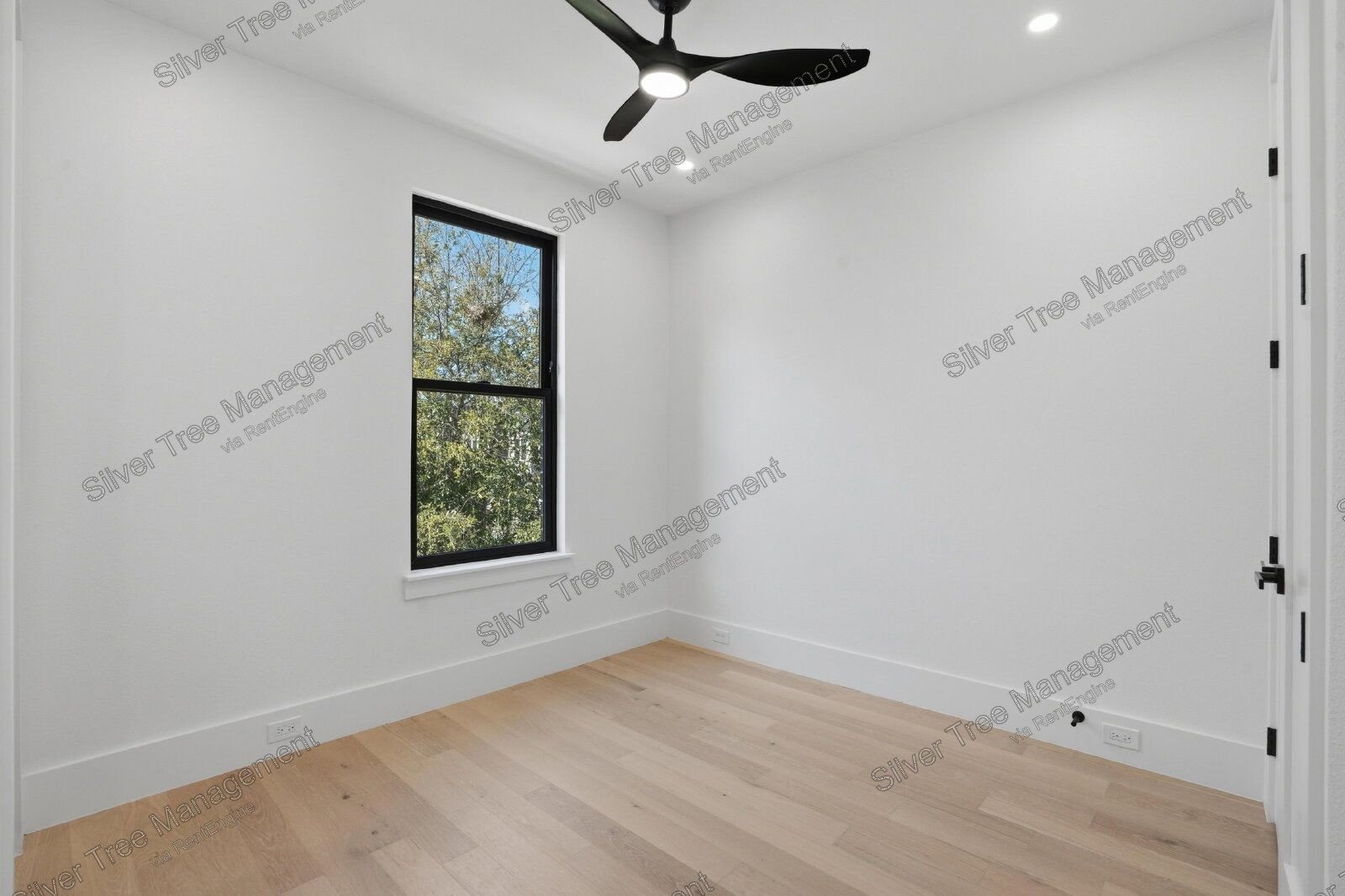 Welcome to this brand-new modern townhome! Move in with no security deposit! Ask us how to qualify. property image