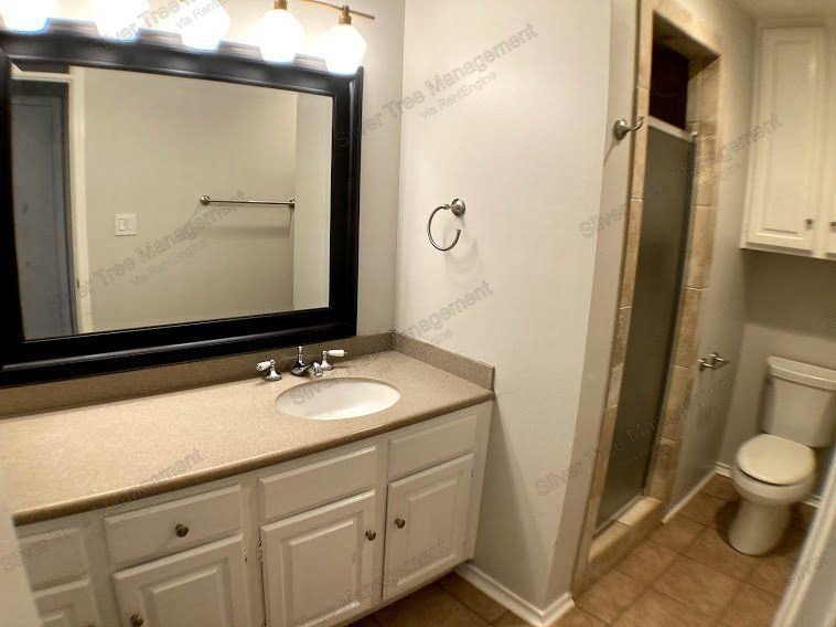 Covered Off-Street Parking!   Ask about our NO SECURITY DEPOSIT Option. property image