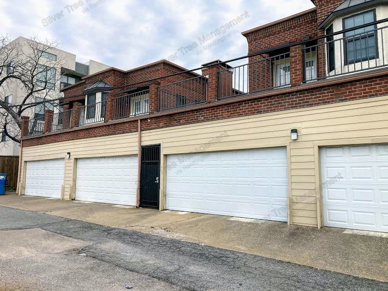Covered Off-Street Parking!   Ask about our NO SECURITY DEPOSIT Option. property image