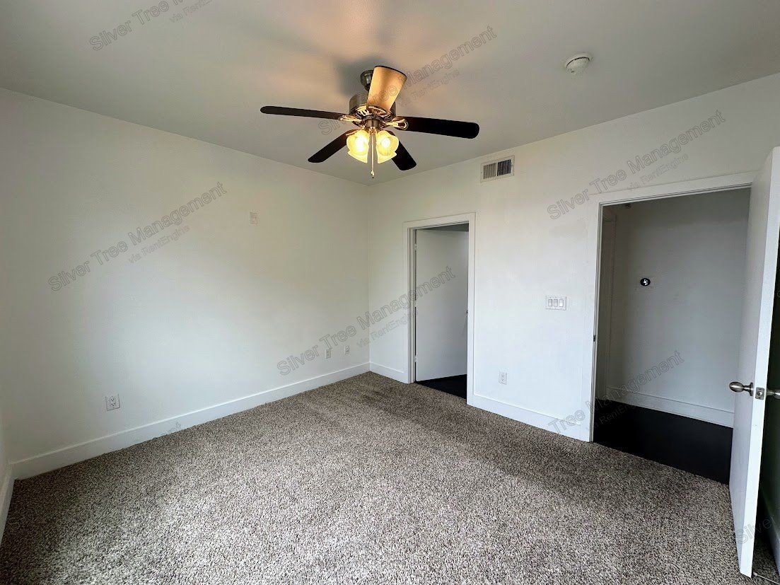 Beautiful 1-bed, 1-bath condo with a garage! property image