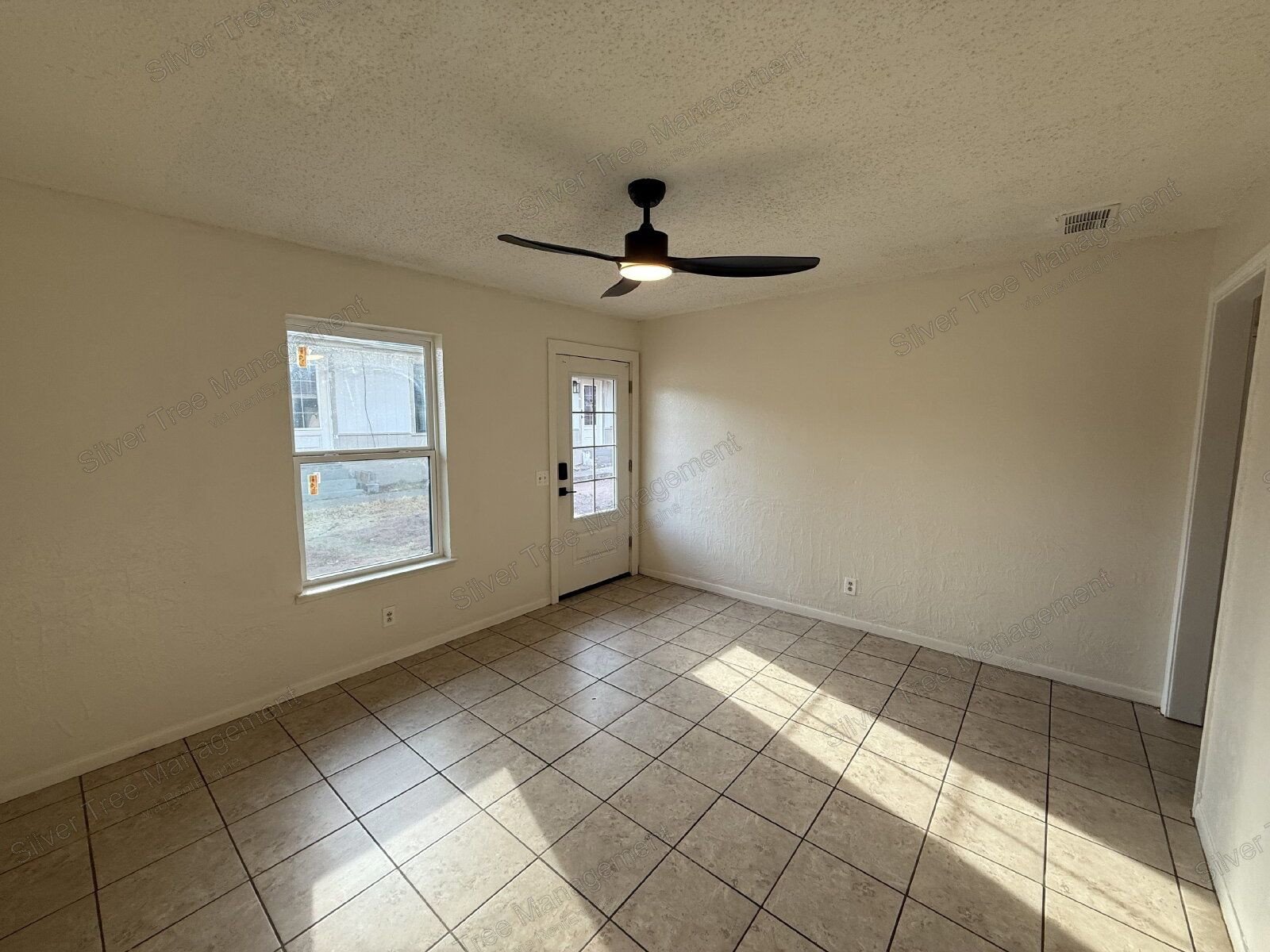 1-Bedroom Apartment in Bowie – Available Now! property image