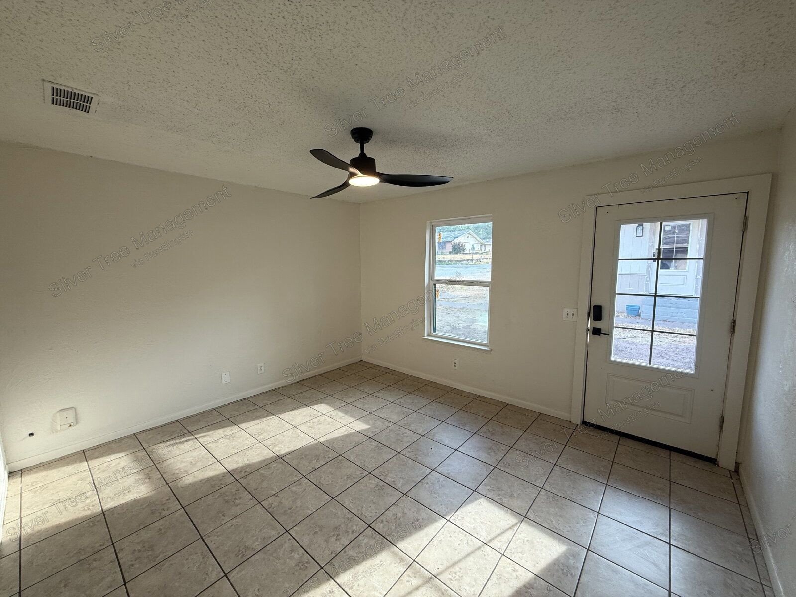 1-Bedroom Apartment in Bowie – Available Now! property image