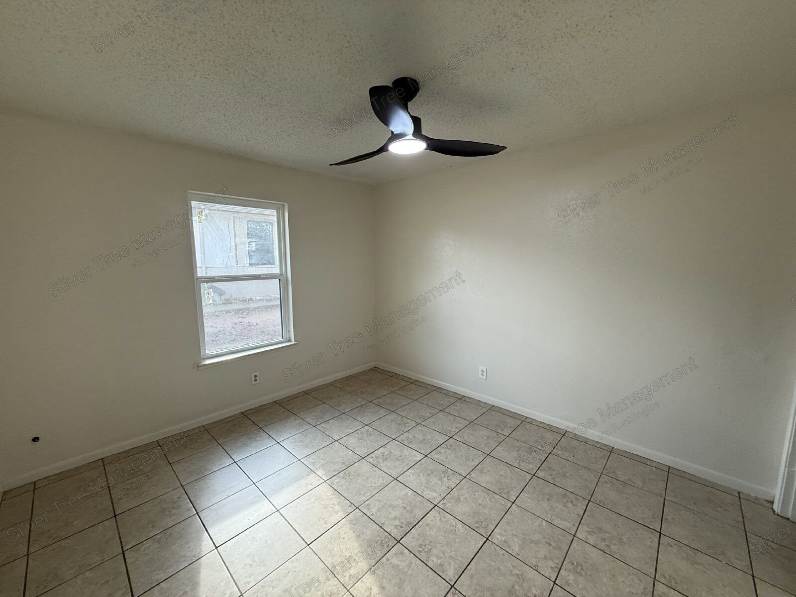 1-Bedroom Apartment in Bowie – Available Now! property image