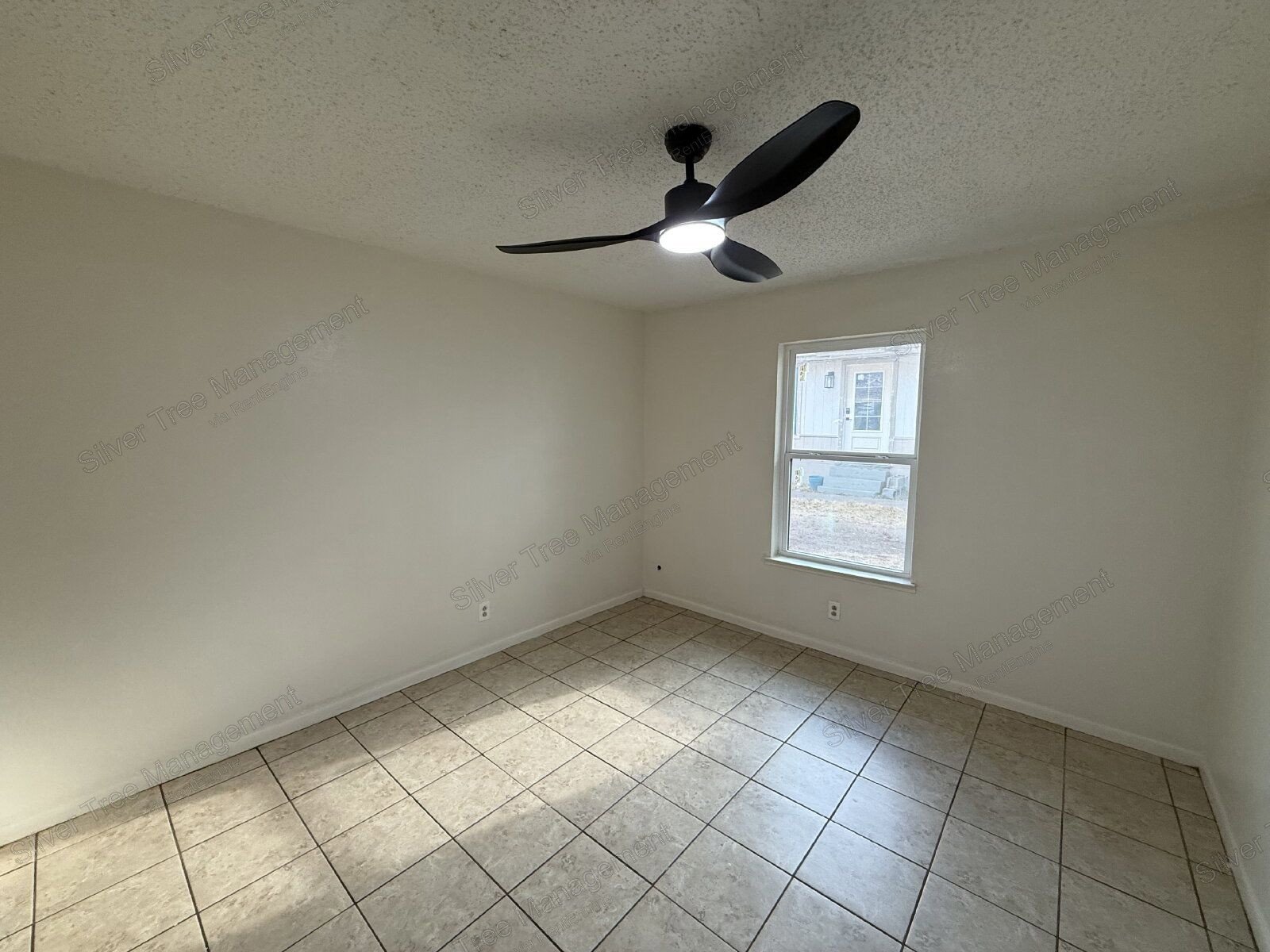 1-Bedroom Apartment in Bowie – Available Now! property image