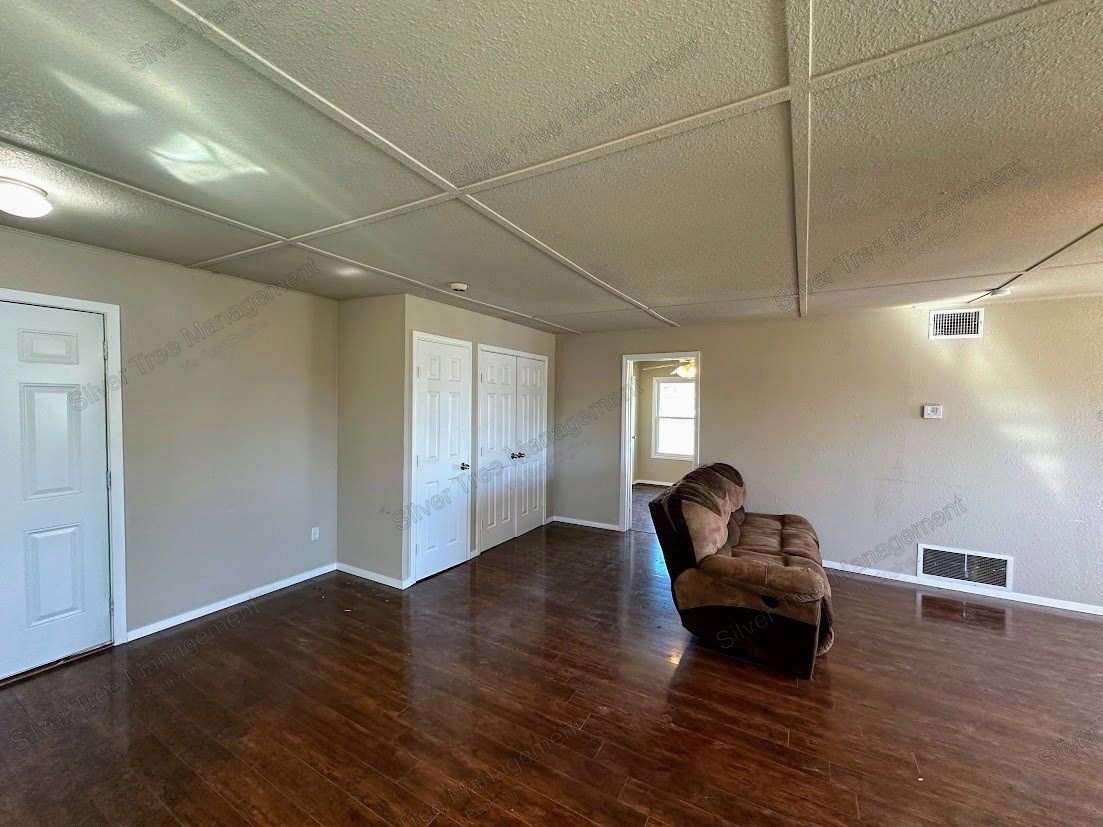 This 2-bedroom 1-bath home offers spacious living! property image