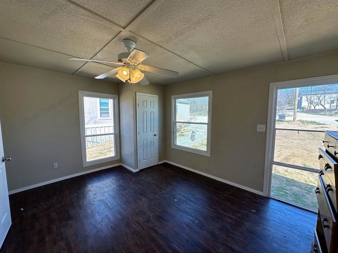 This 2-bedroom 1-bath home offers spacious living! property image