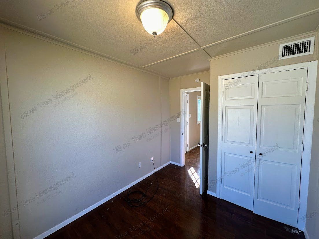 This 2-bedroom 1-bath home offers spacious living! property image