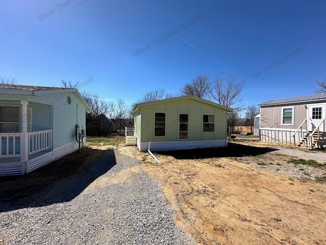 This 2-bedroom 1-bath home offers spacious living! property image